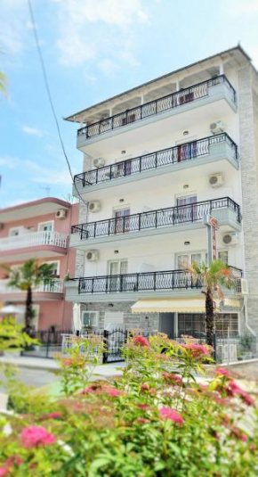 Отель Giannis Hotel  Макрис Галос
